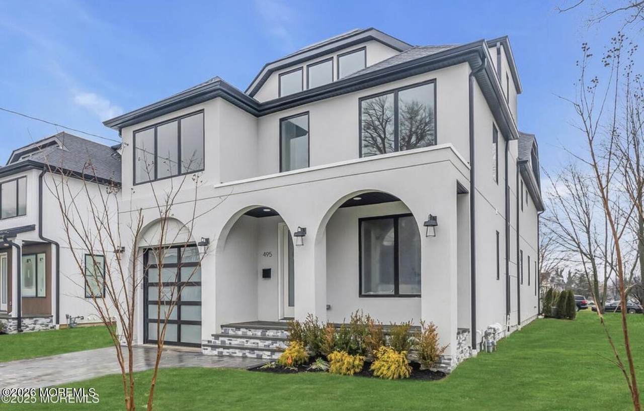 495 Westwood Avenue - Photo 1