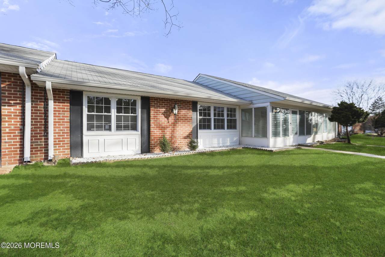 1255C Hamilton Court - Photo 1