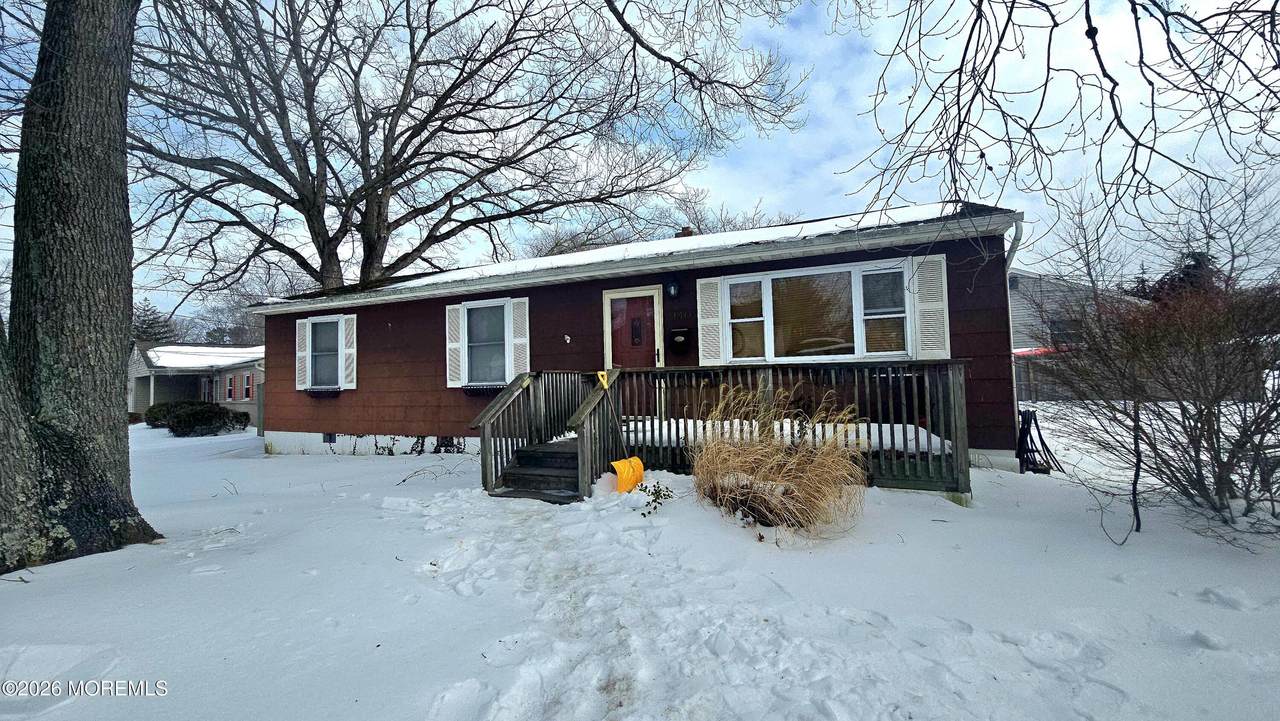 140 Meridian Drive - Photo 1