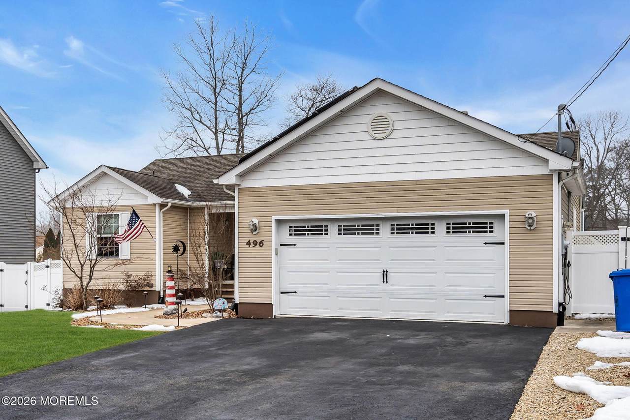 496 Lighthouse Drive - Photo 1