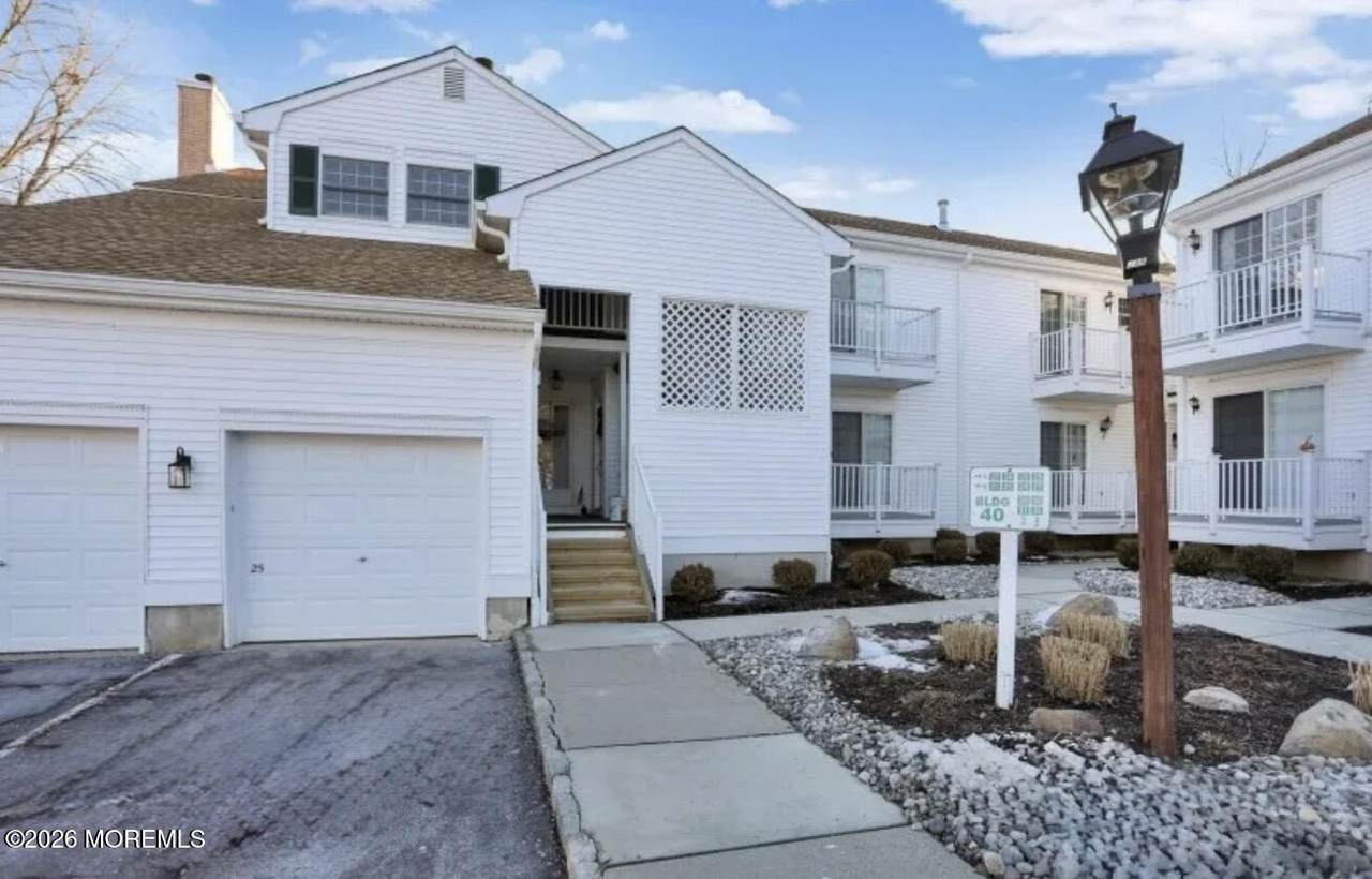 22 Alexandria Way - Photo 1