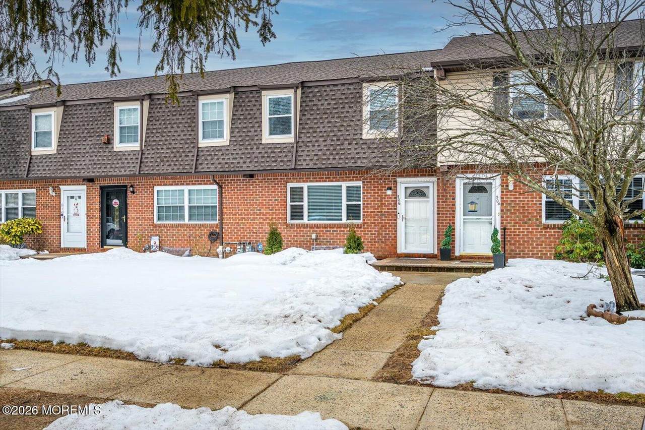 506 Linda Court - Photo 1