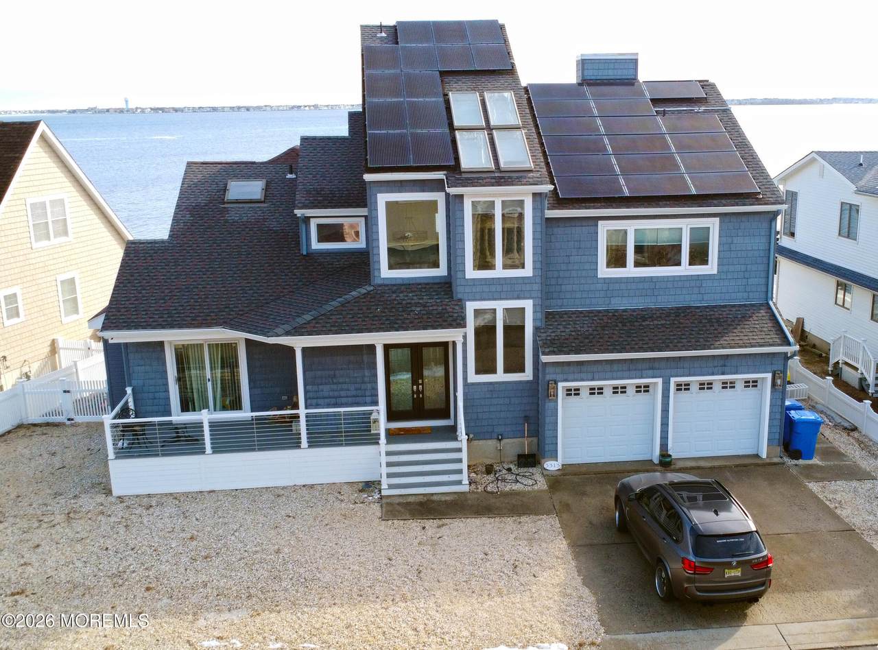 3313 Long Point Drive - Photo 1