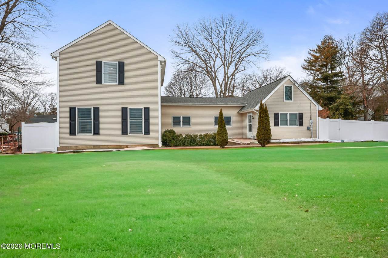 869 Koches Avenue - Photo 1