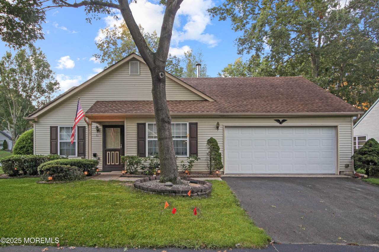 71 Morning Glory Lane - Photo 1