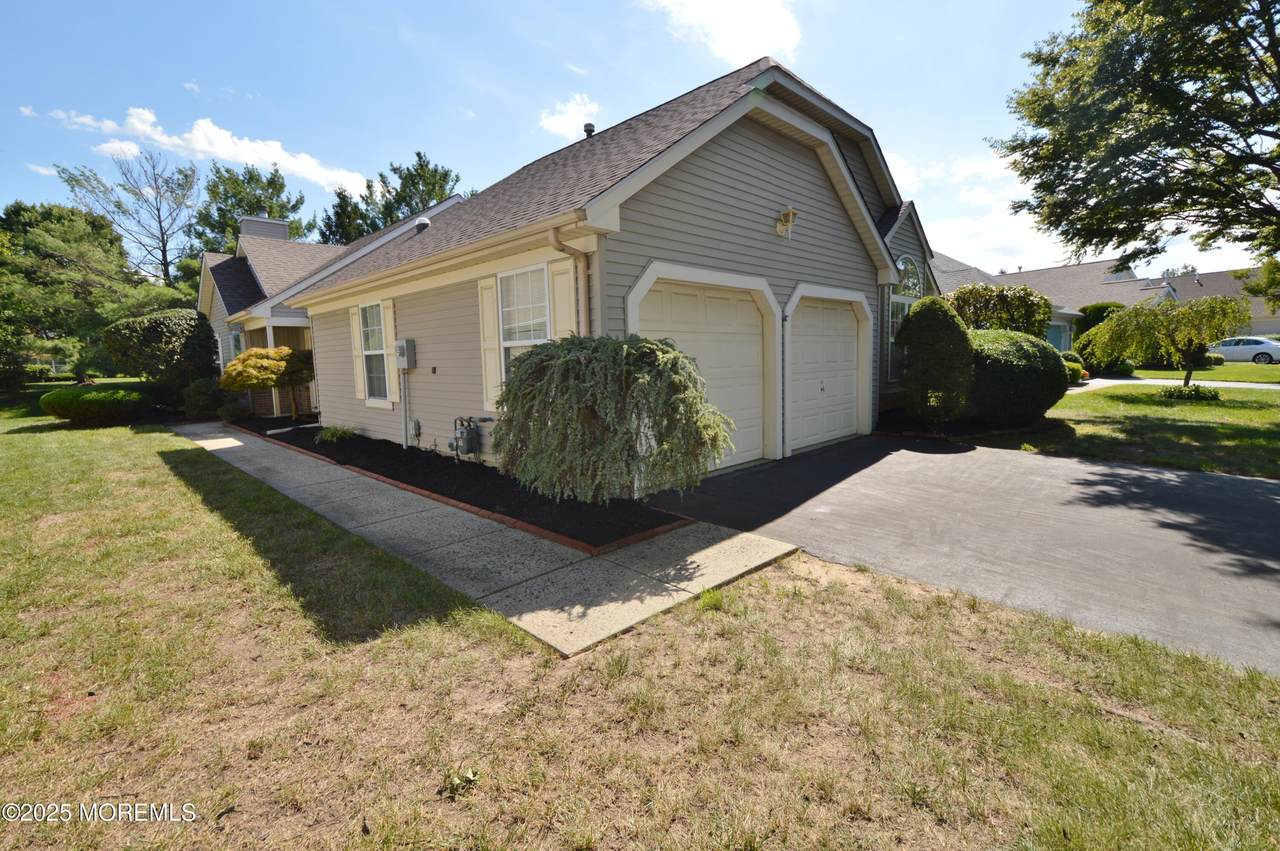 2976 Fieldcrest Lane - Photo 1