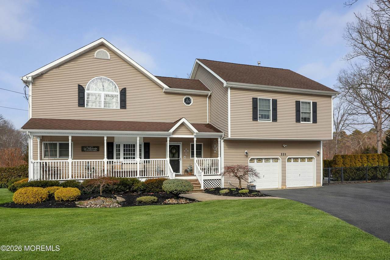 221 Georgia Road - Photo 1