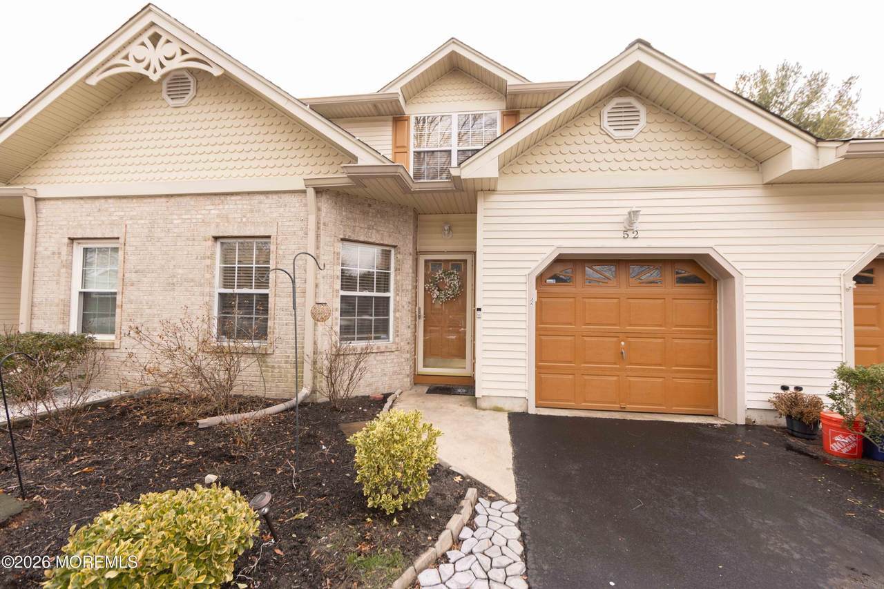 52 Riva Boulevard - Photo 1