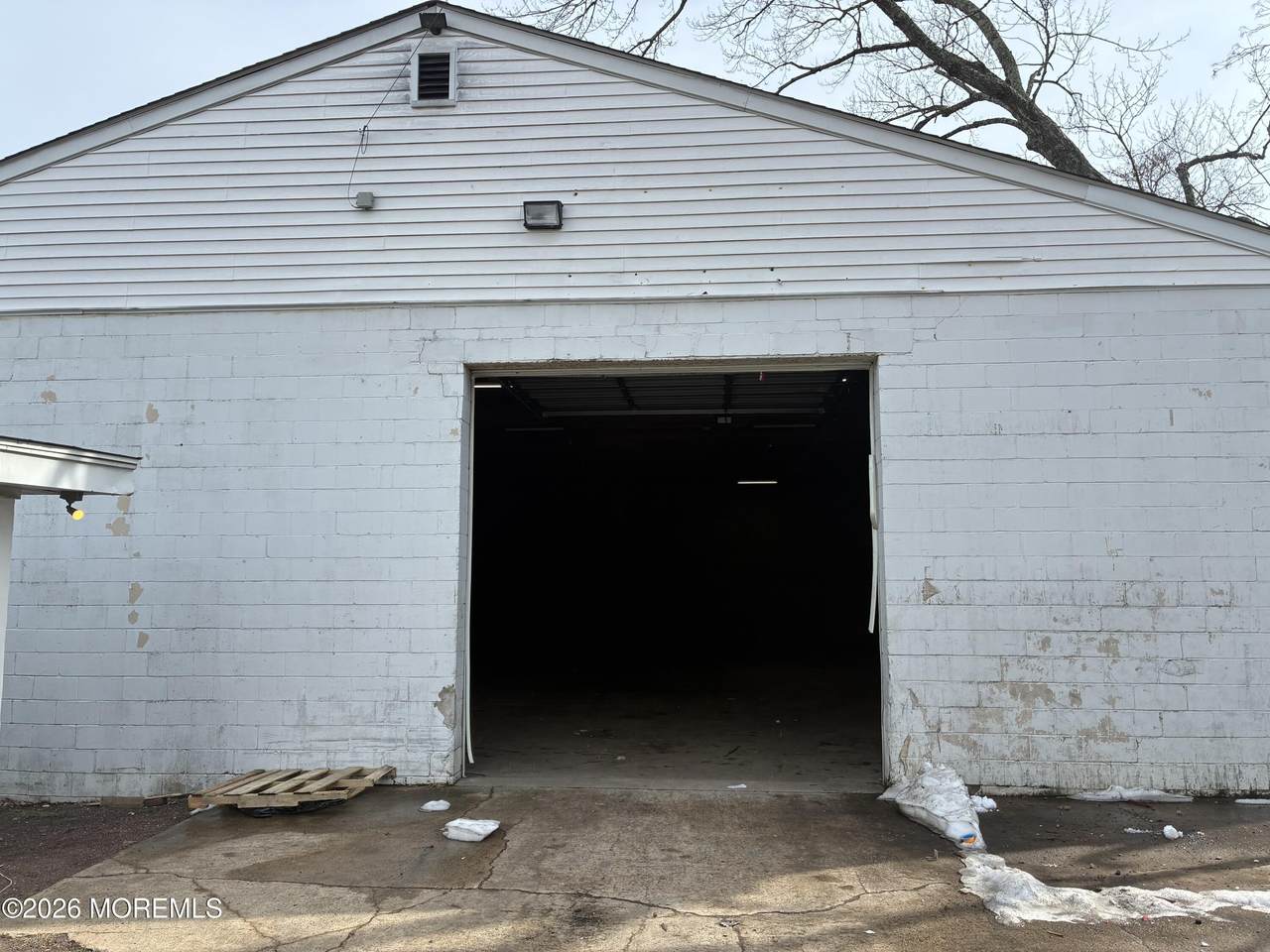 https://bt-photos.global.ssl.fastly.net/monmouth/1280_boomver_1_22605223-2.jpg