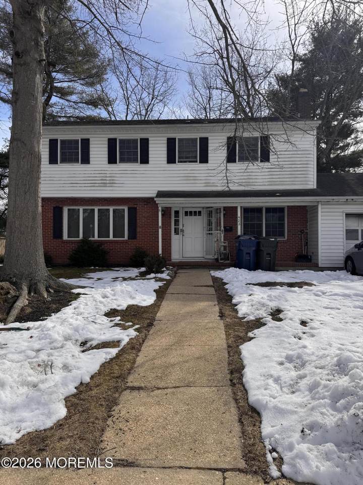 422 Lake Avenue - Photo 1