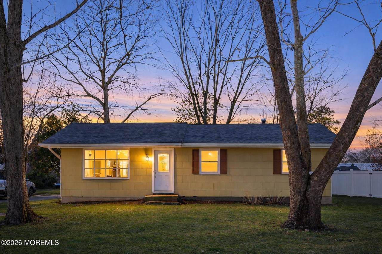 1124 Spray Avenue - Photo 1