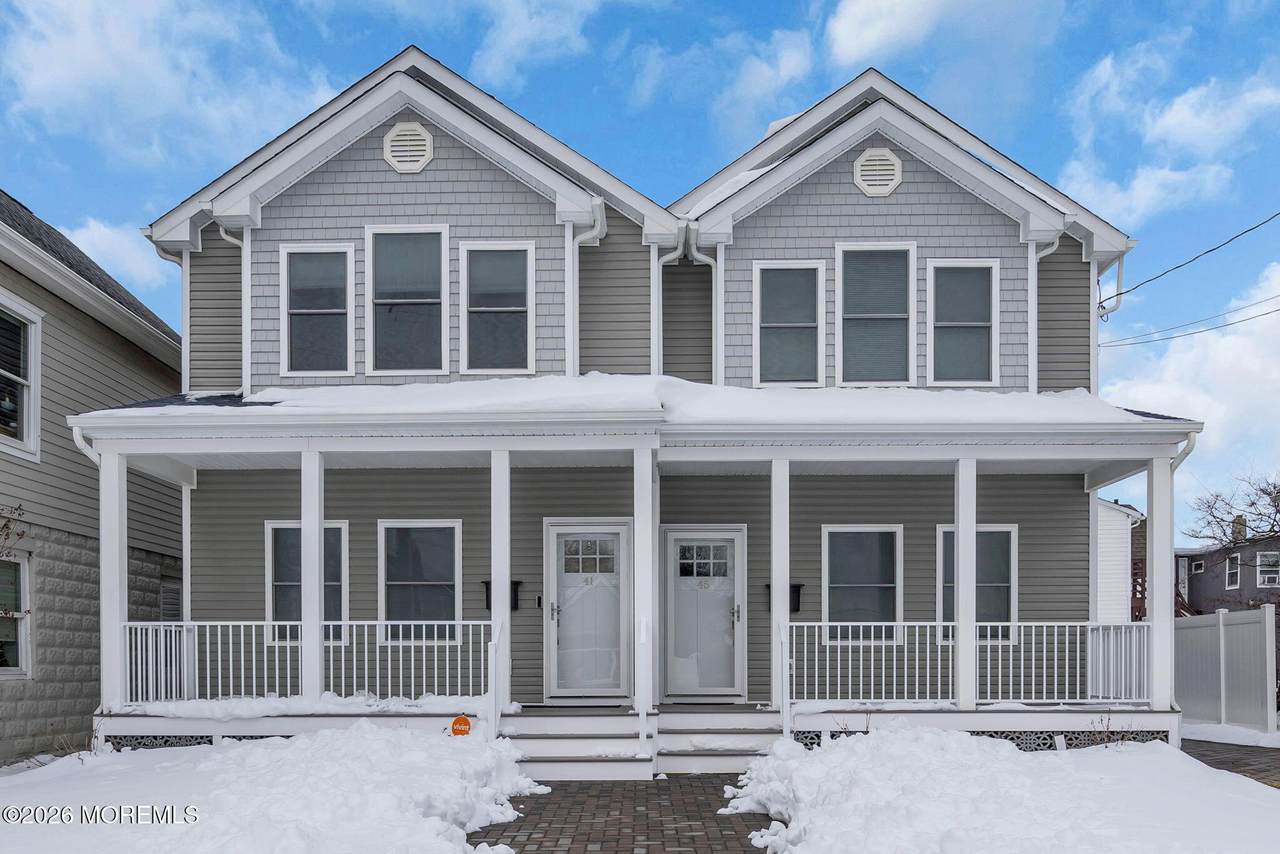 45 Borden Avenue - Photo 1