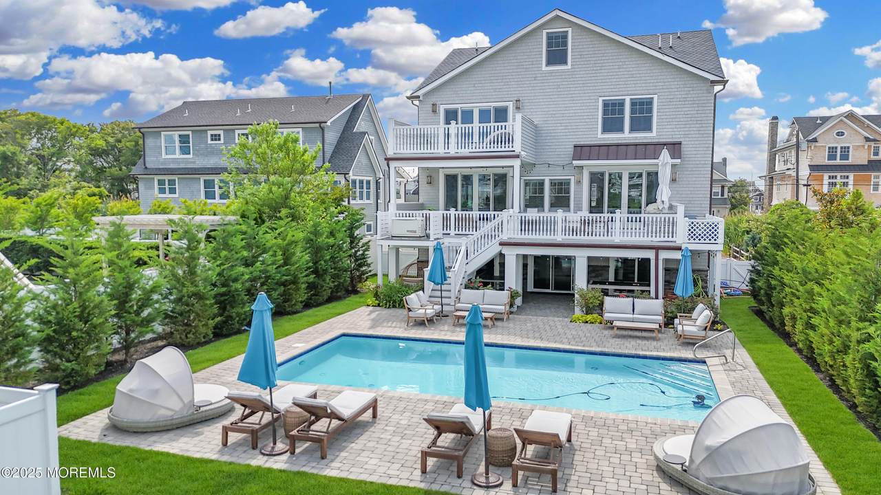 915 Barnegat Lane - Photo 1