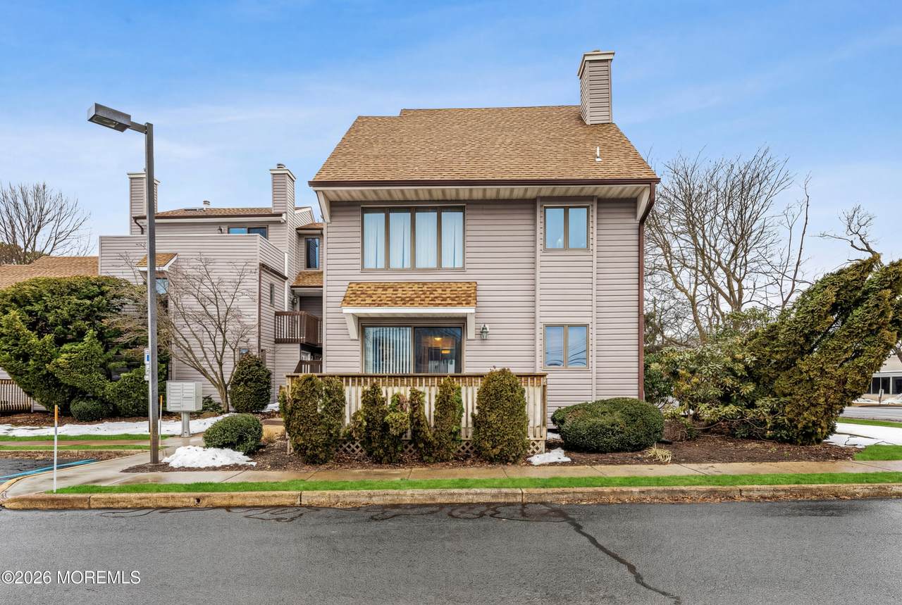 2230 Bridge Avenue - Photo 1