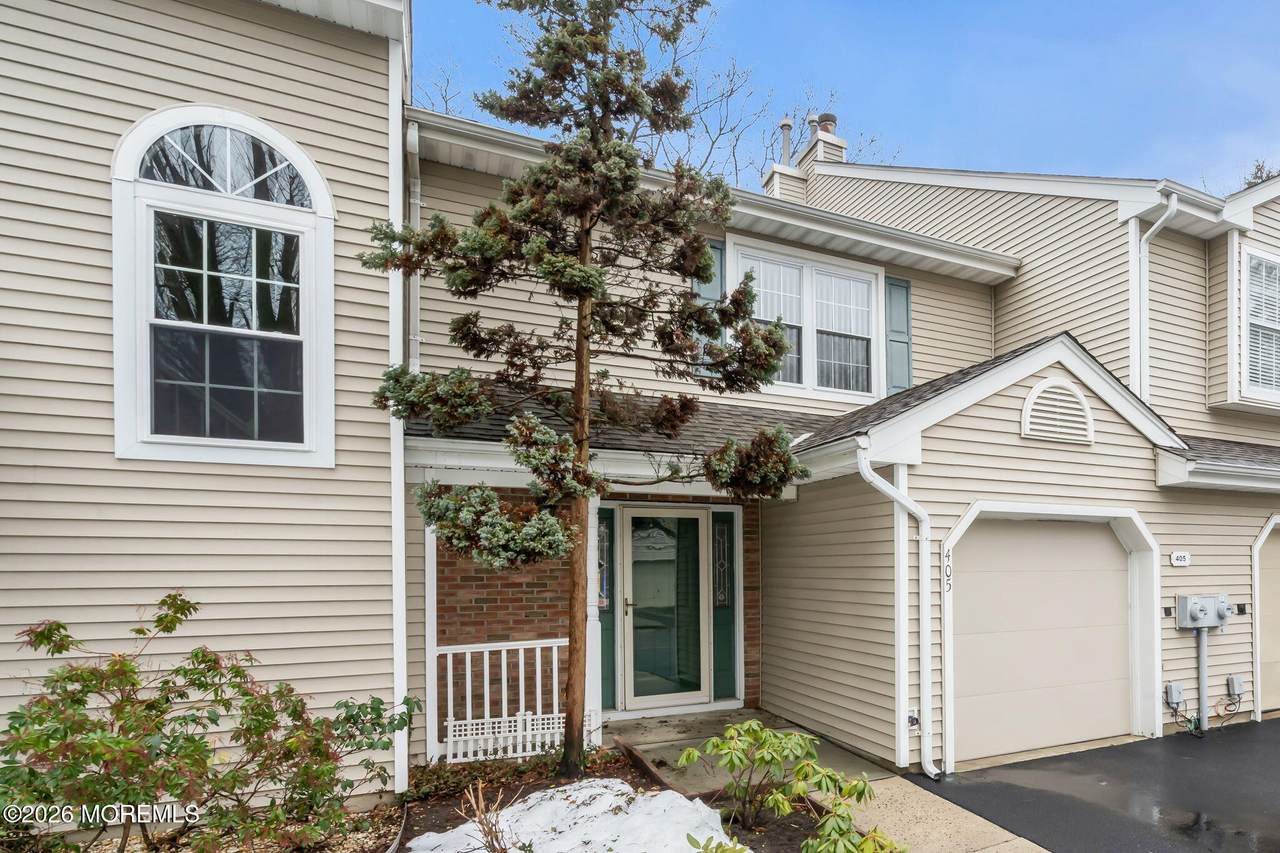 405 Aberdeen Lane - Photo 1