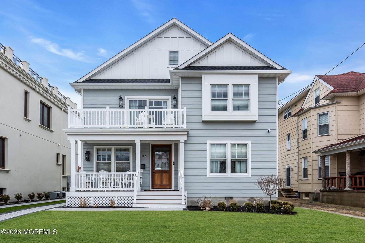 105 11th Avenue - Photo 1
