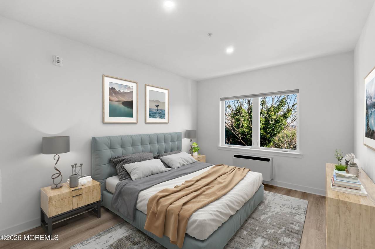 180 Morris Avenue - Photo 1
