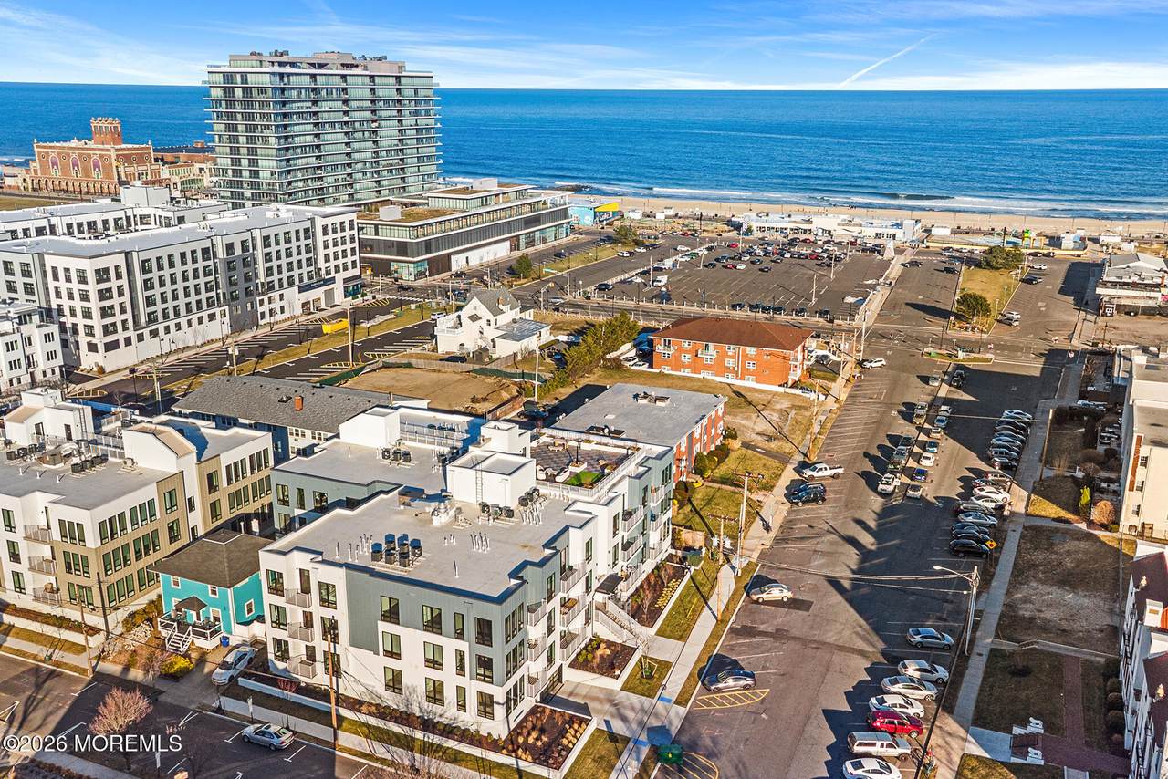 215 2nd Avenue - Photo 1