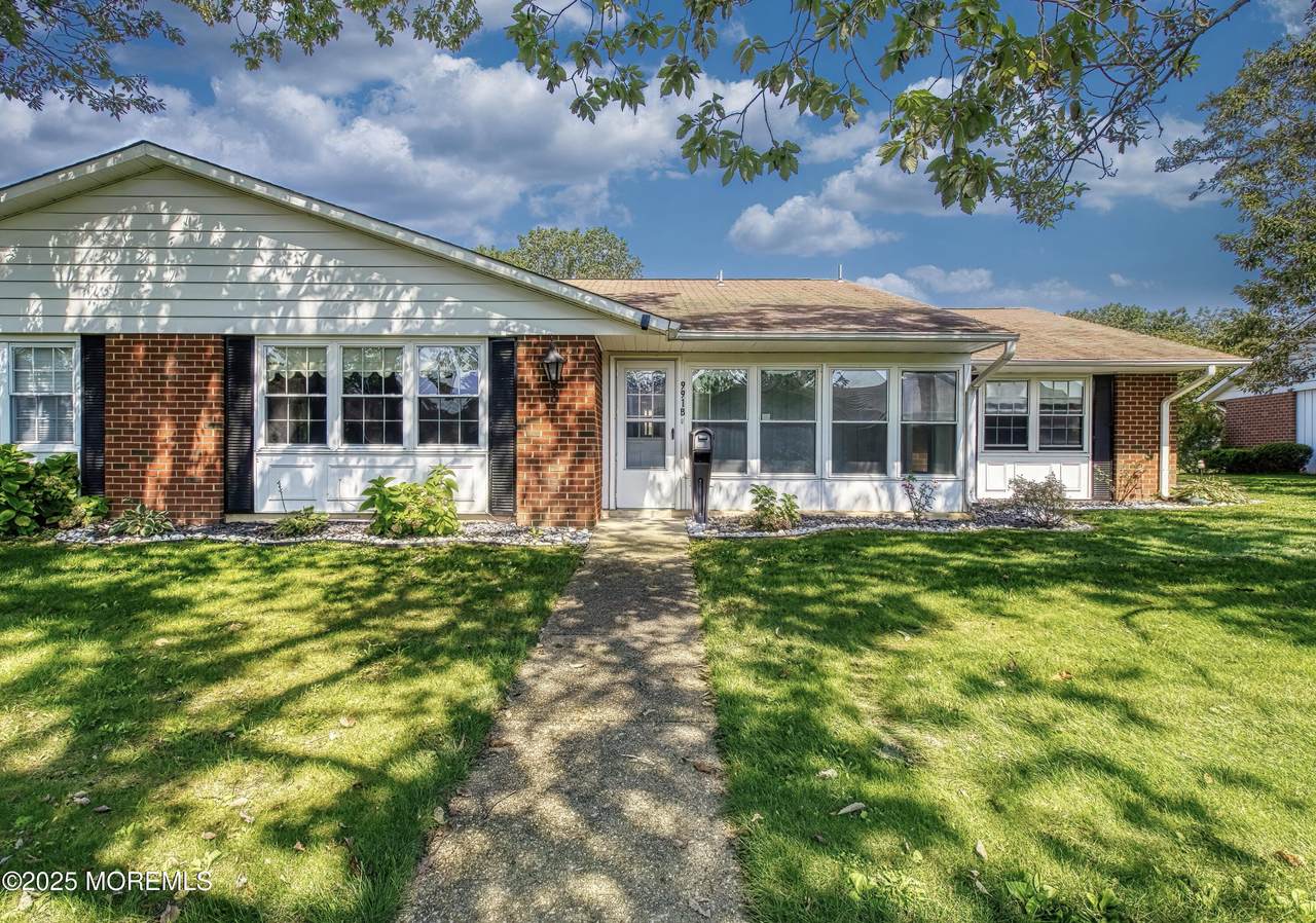 991B Argyll Circle - Photo 1