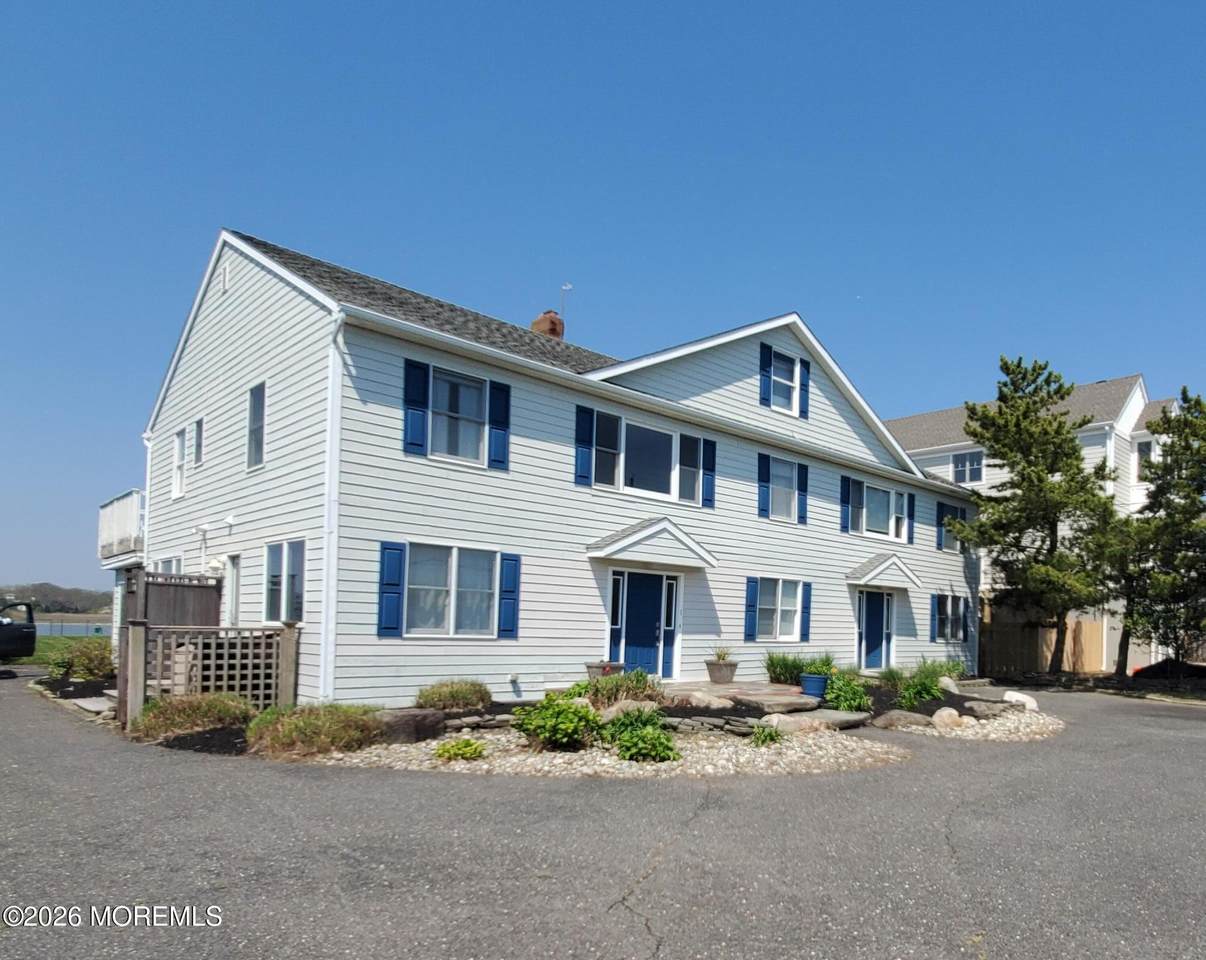 754 Ocean Avenue - Photo 1