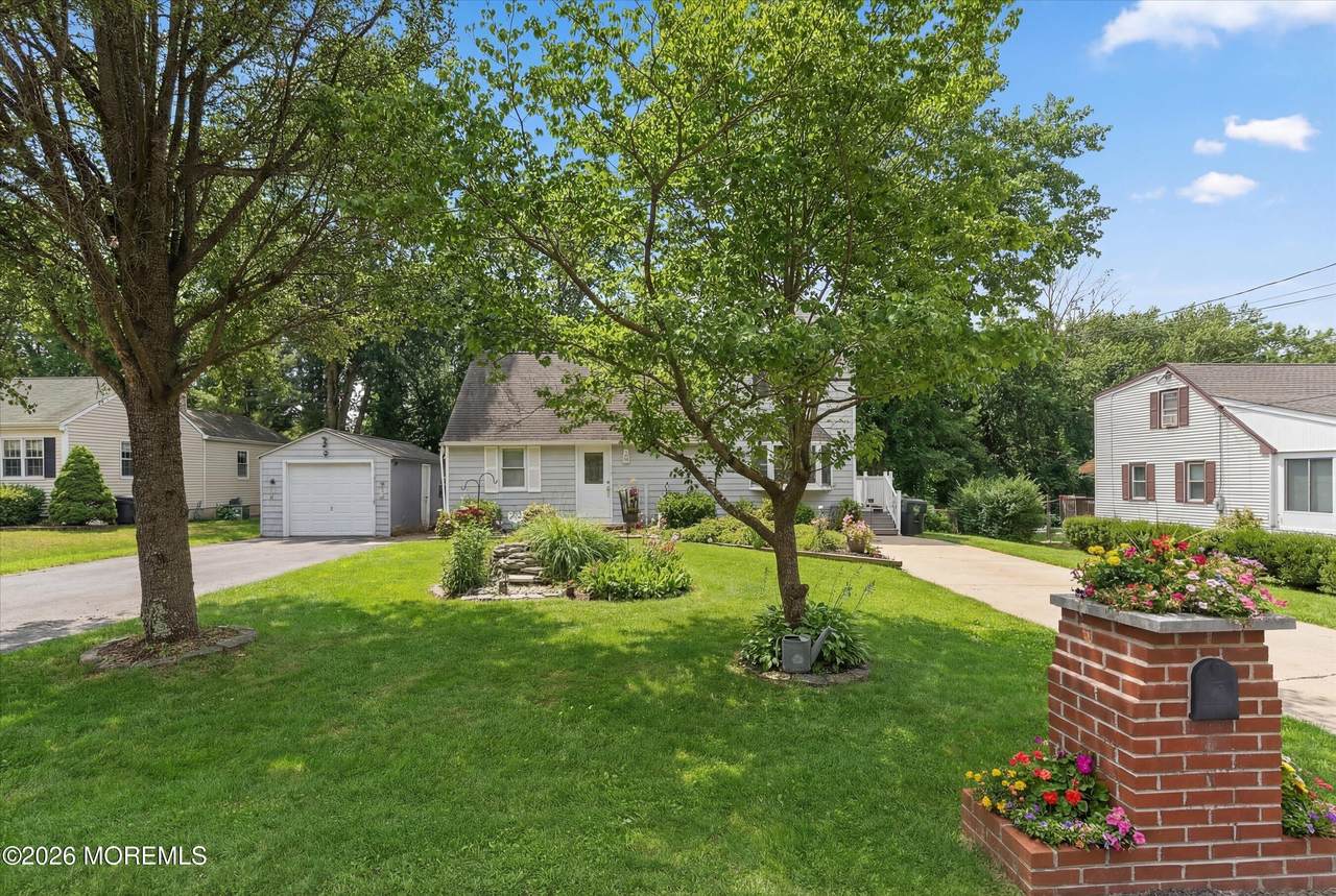 219 Stuart Street - Photo 1