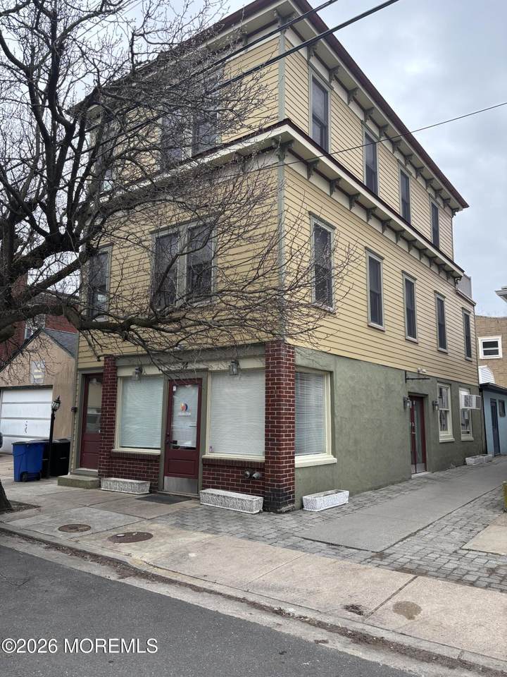 54 Olin Street - Photo 1