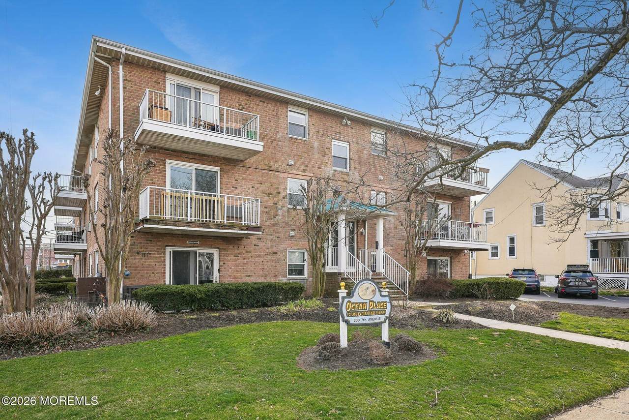 300 7th Avenue - Photo 1