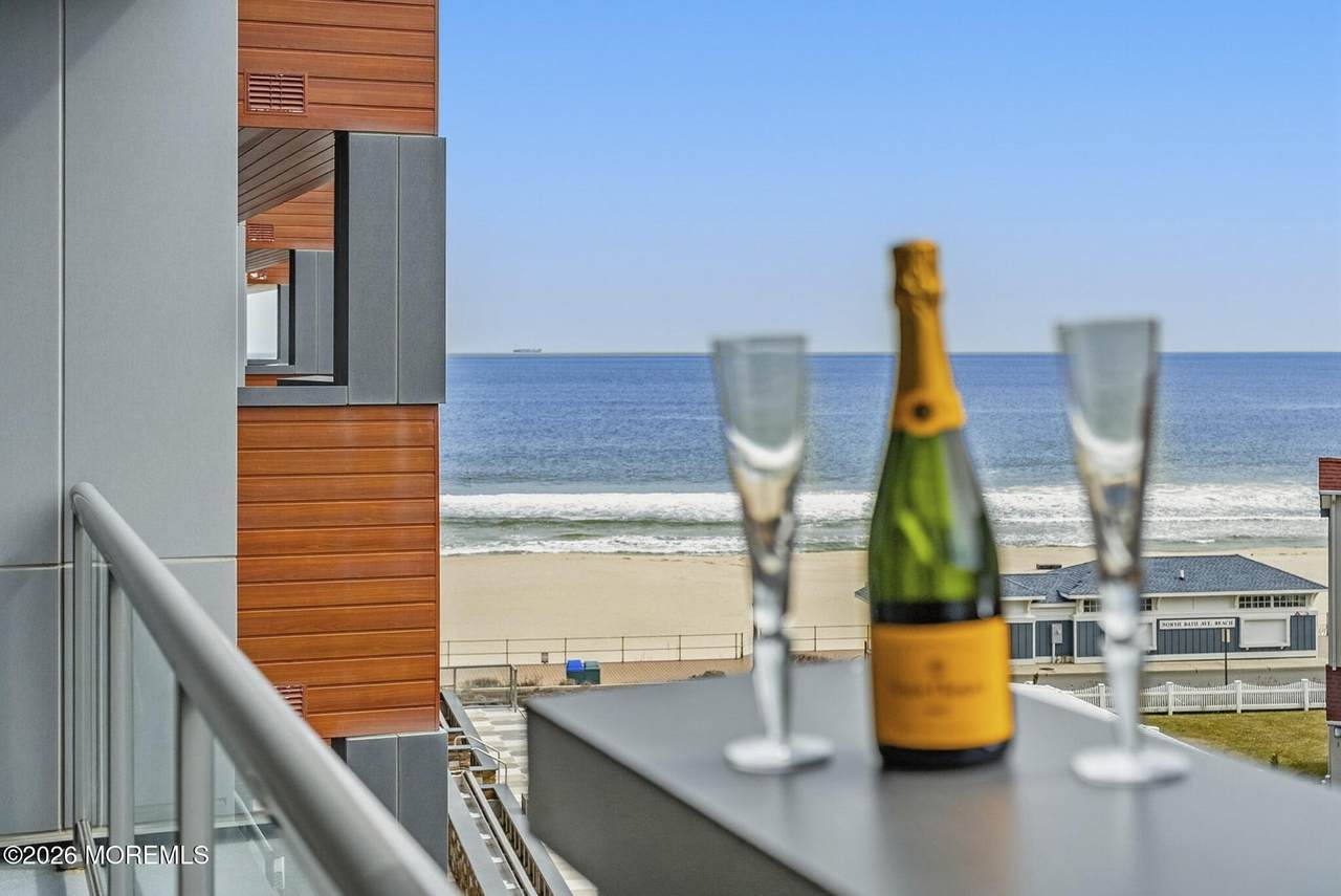 365 Ocean Boulevard - Photo 1