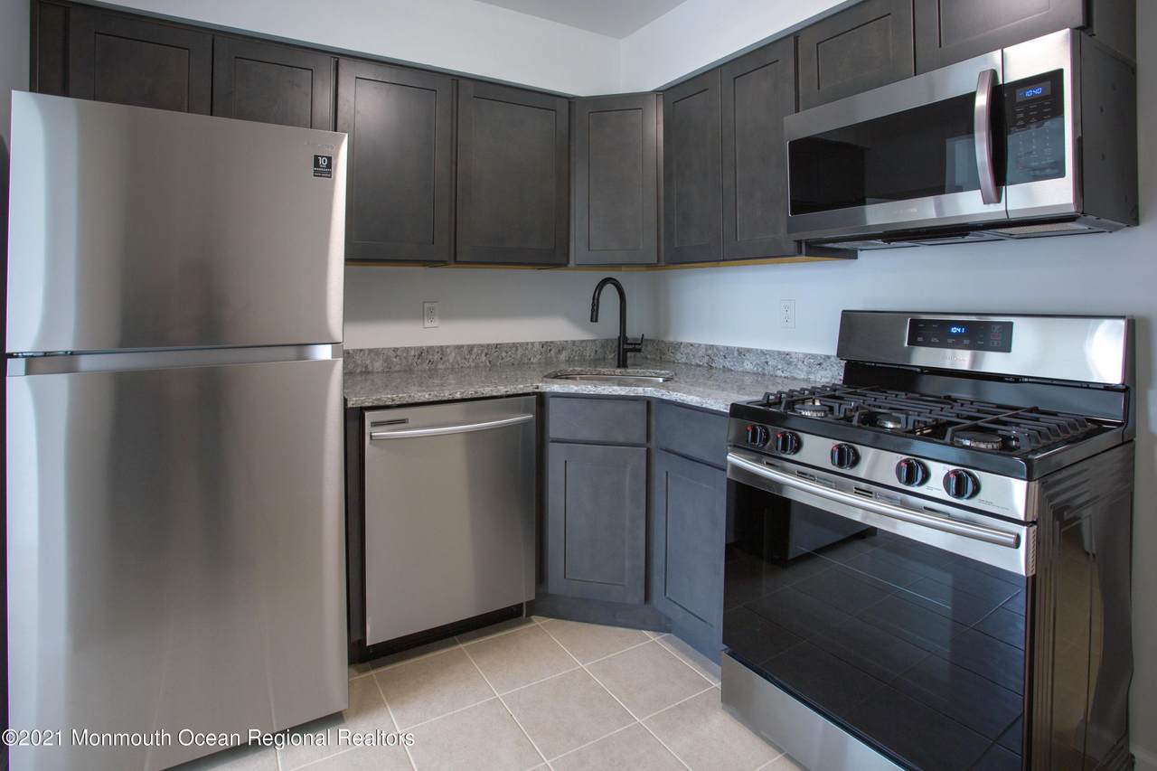 11 Diane Drive - Photo 1