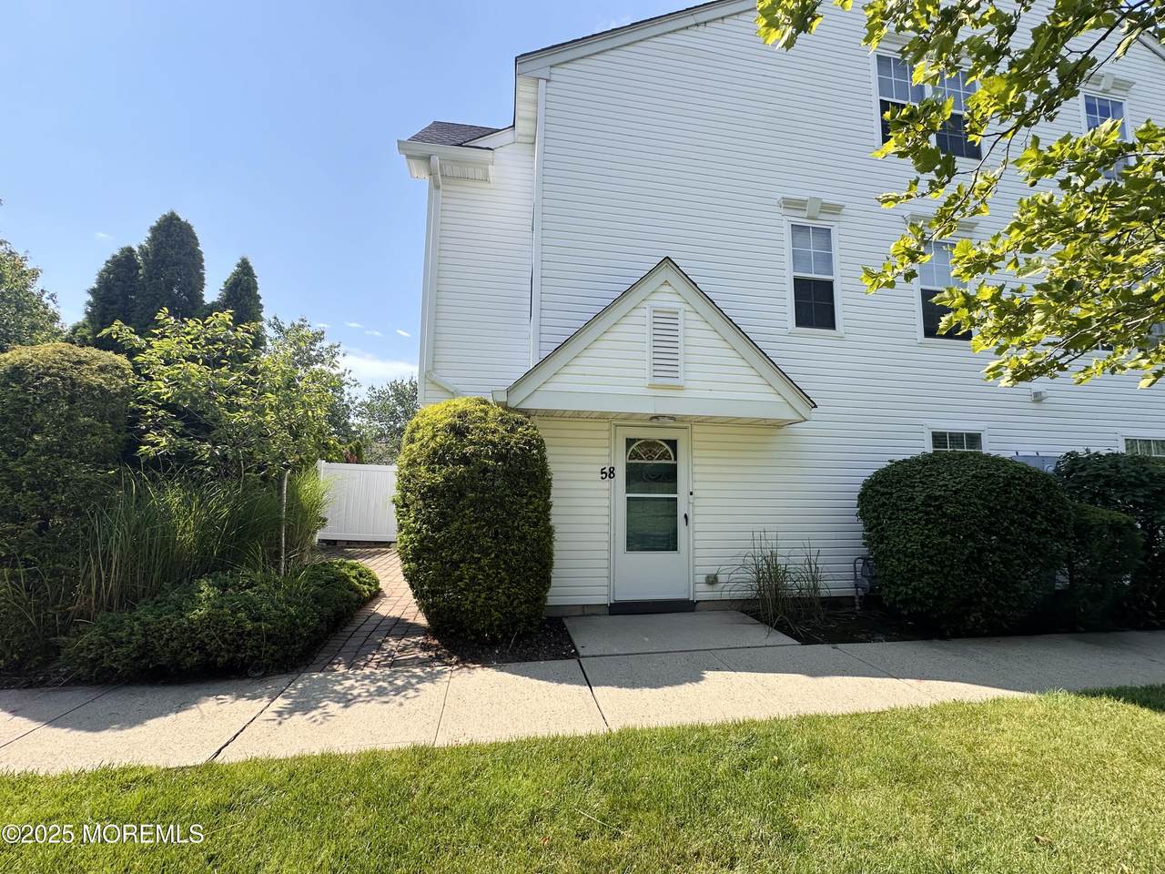 58 Madison Court - Photo 1