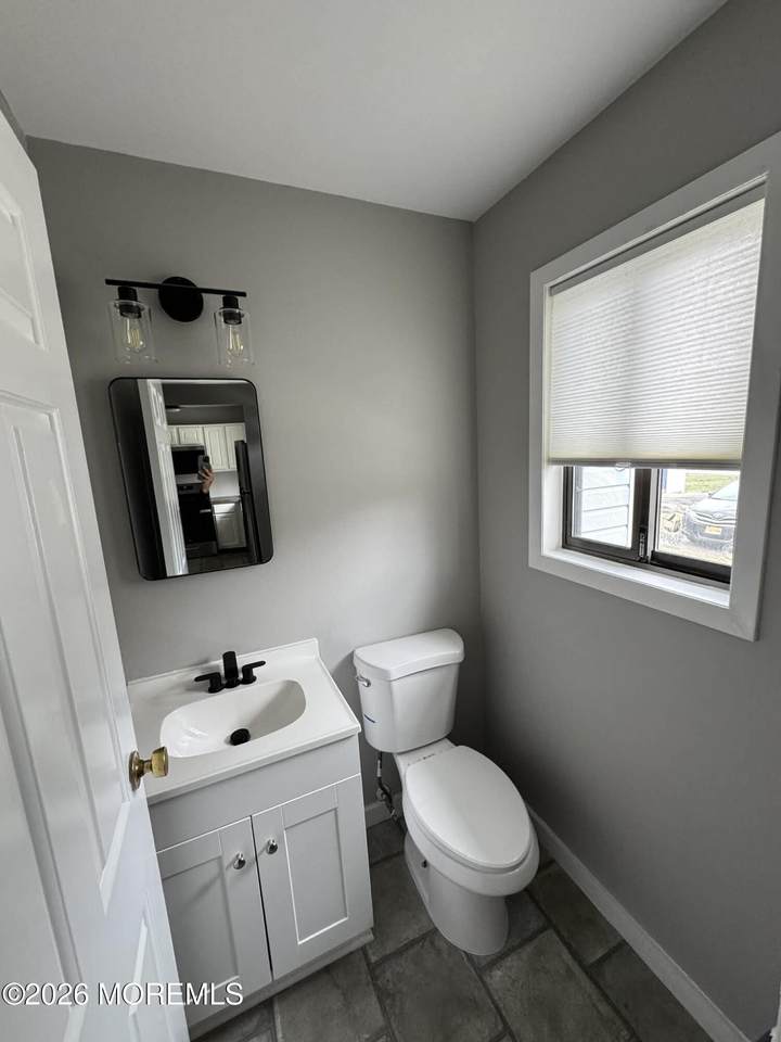 https://bt-photos.global.ssl.fastly.net/monmouth/1280_boomver_1_22608329-2.jpg