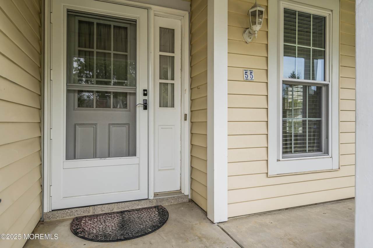 https://bt-photos.global.ssl.fastly.net/monmouth/1280_boomver_1_22608549-2.jpg