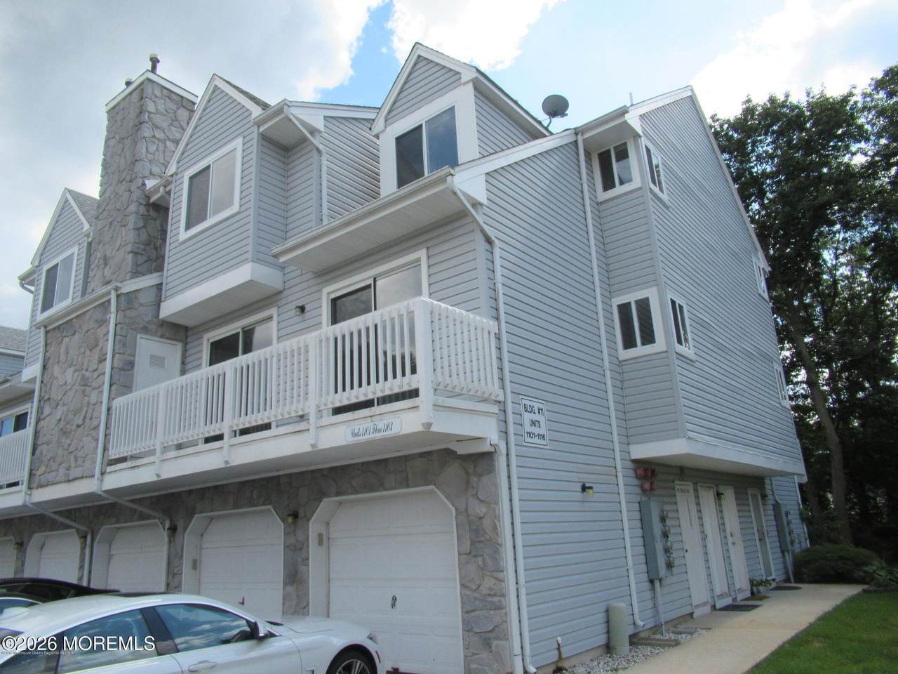 1103 Scarlet Oak Avenue - Photo 1