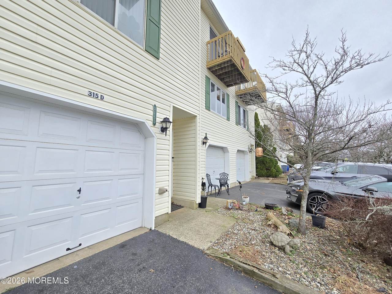 315 Shore Drive - Photo 1