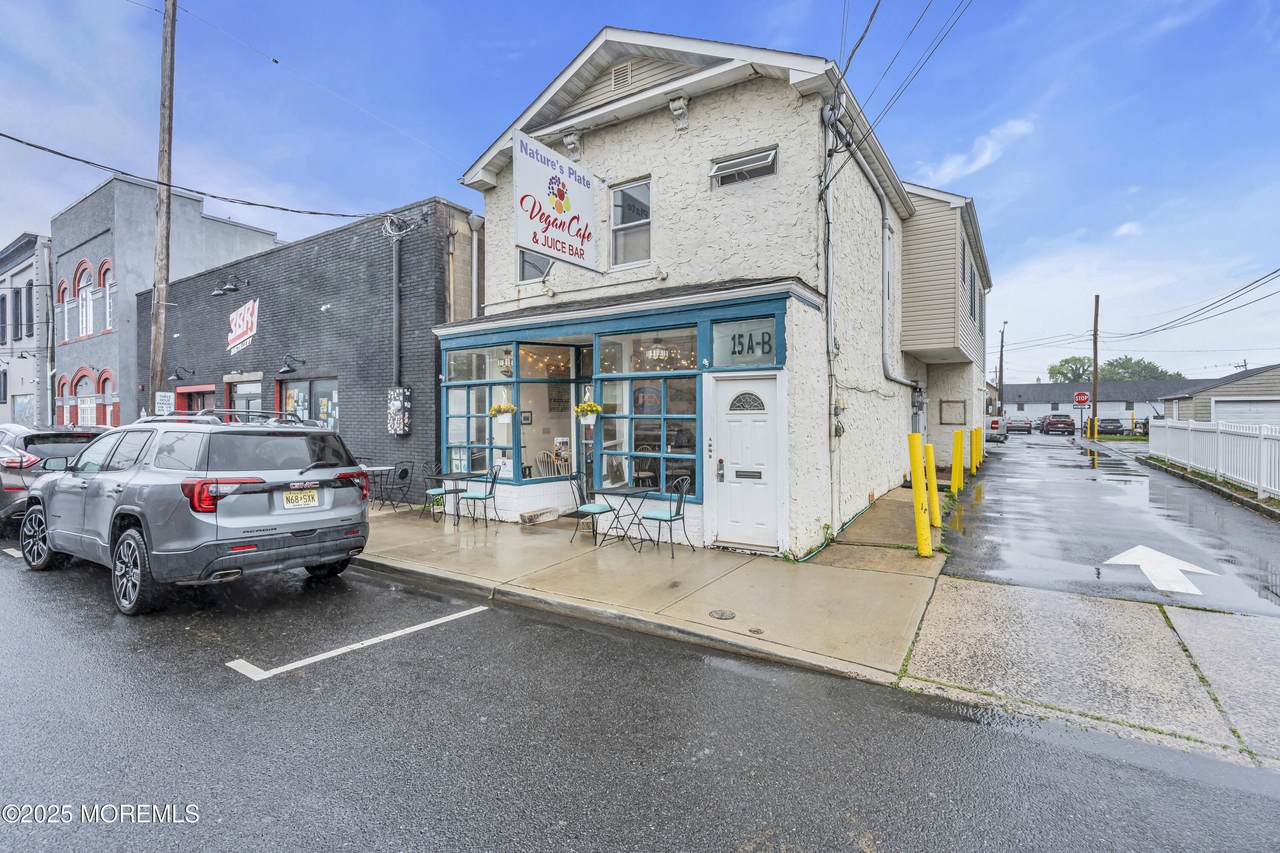 15 Main Street - Photo 1