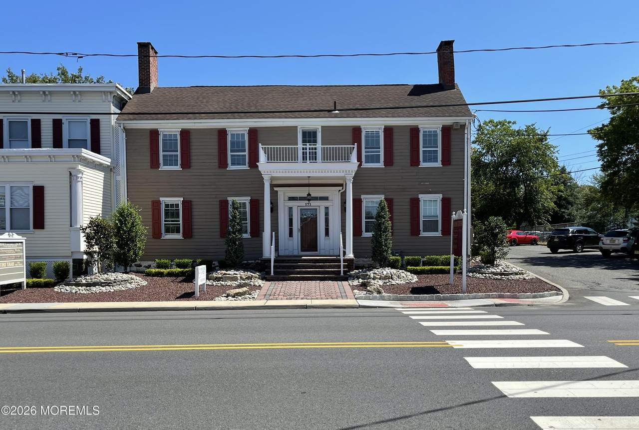 171 Main Street - Photo 1