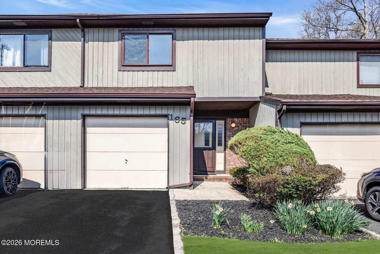 165 Penn Court - Photo 1