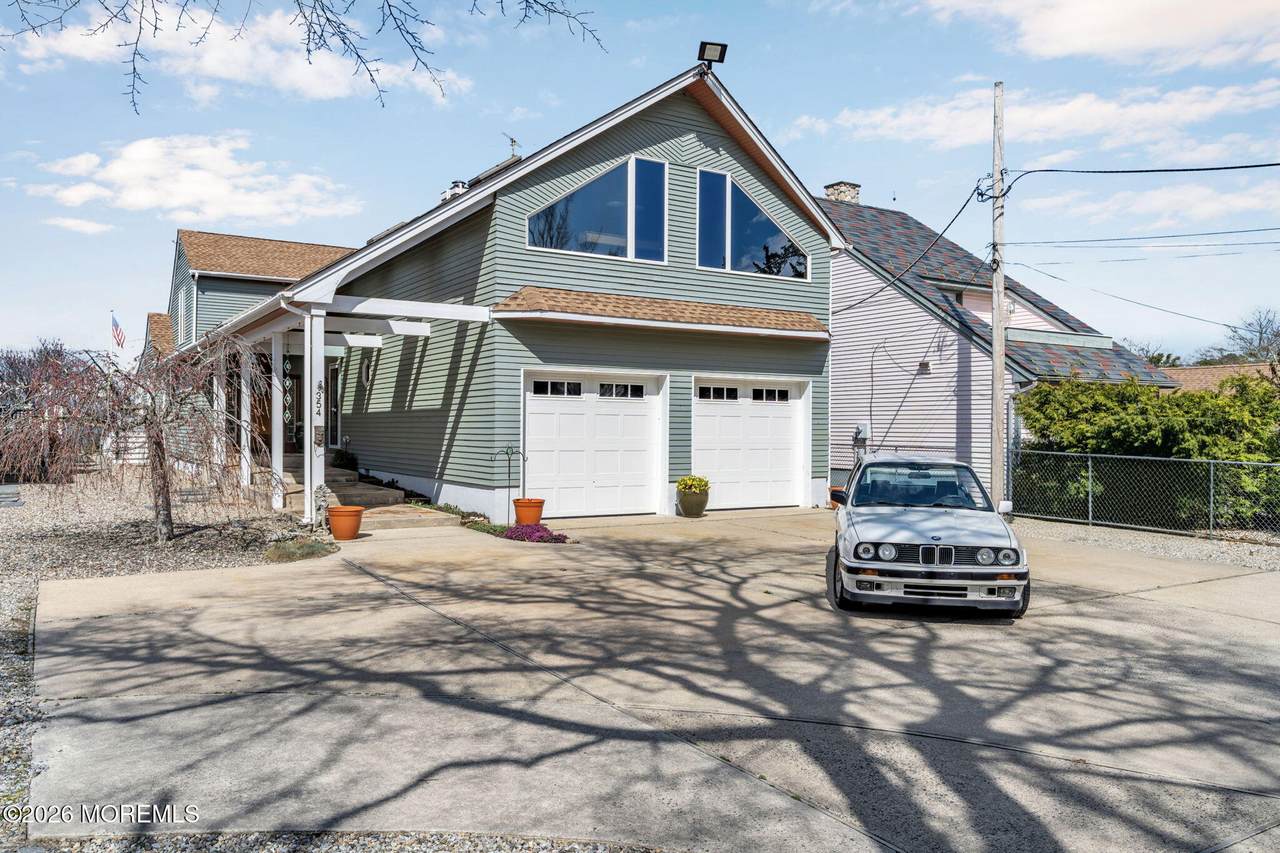 354 Mantoloking Road - Photo 1