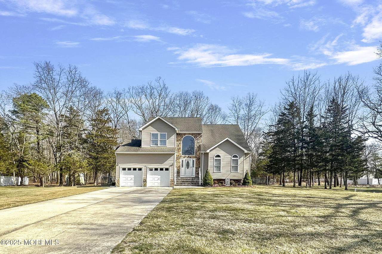 855 Miller Avenue - Photo 1