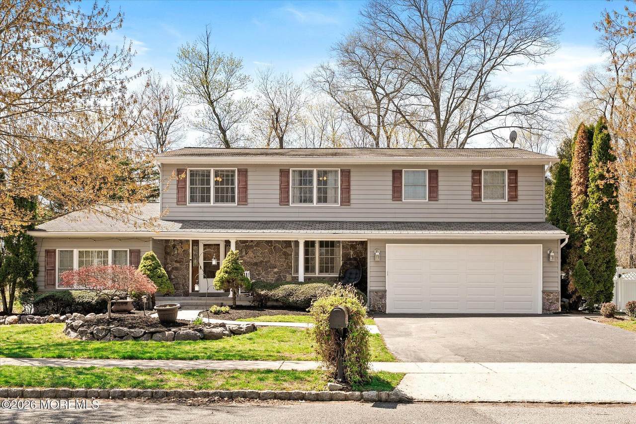 4 Twain Drive - Photo 1