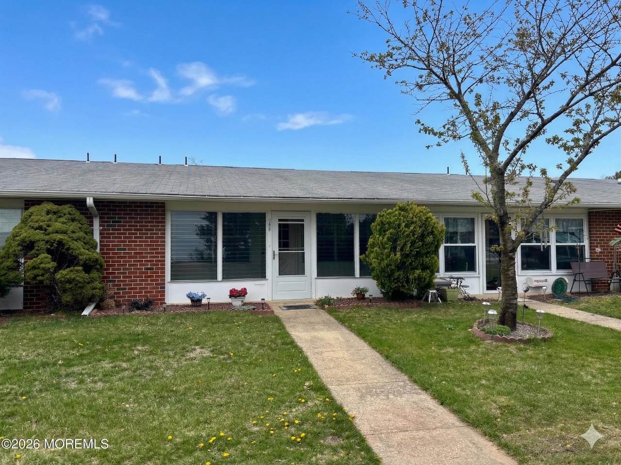 1143B Argyll Circle - Photo 1