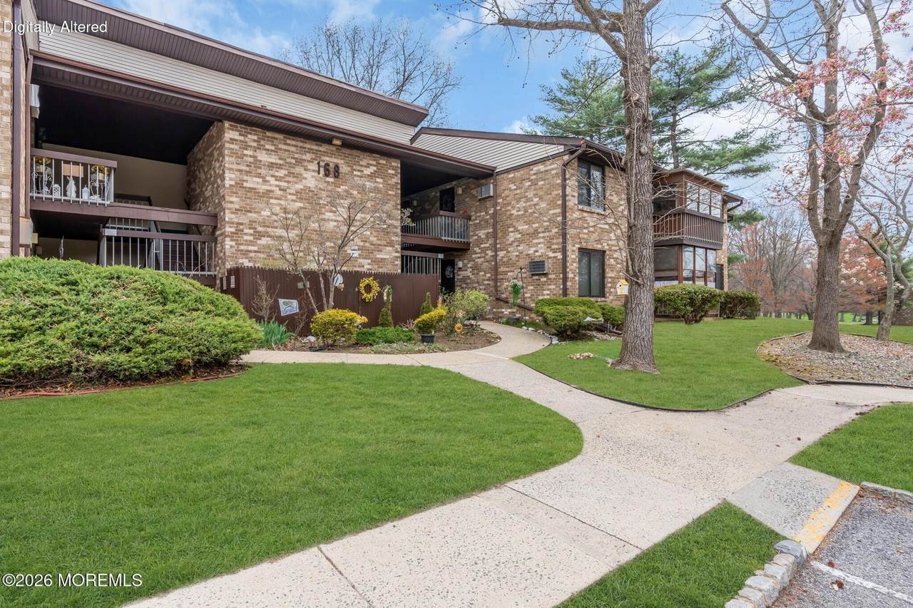 168 Amberly Drive - Photo 1