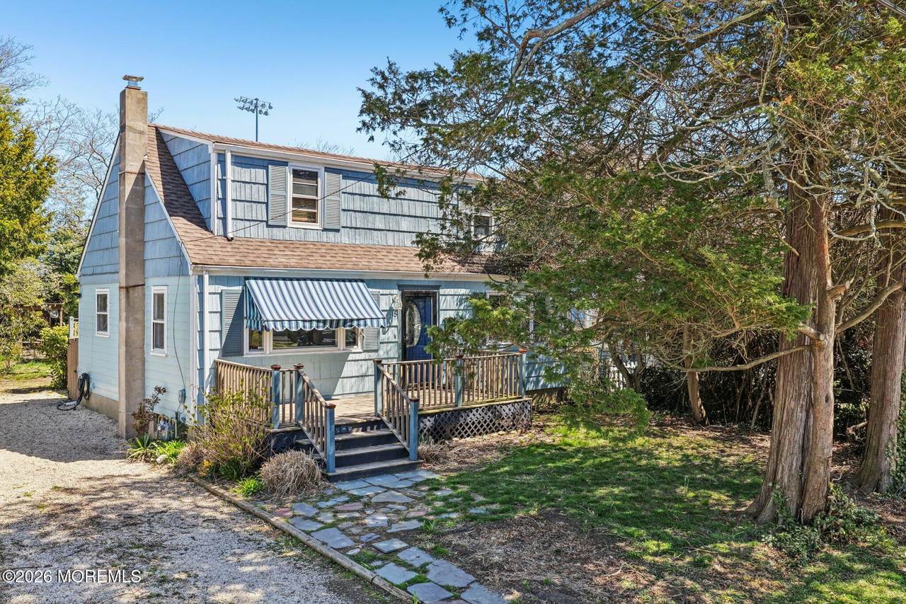 15 Woolley Avenue - Photo 1