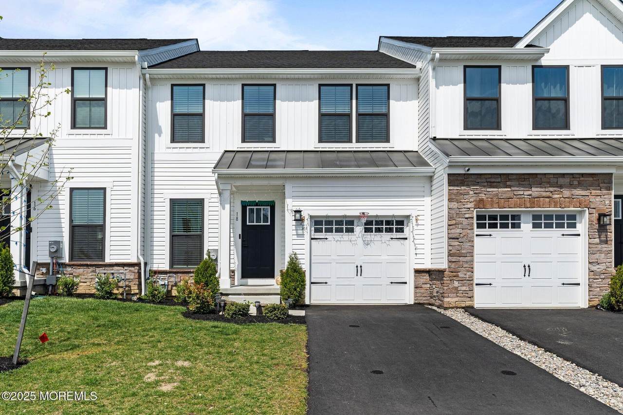 18 Rosemary Way - Photo 1
