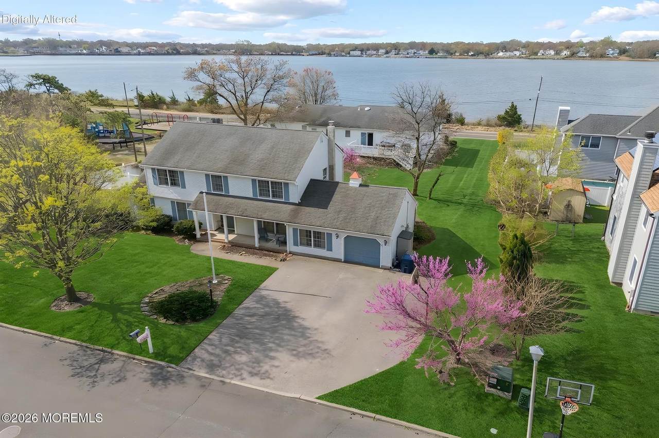 100 Sheldon Avenue - Photo 1