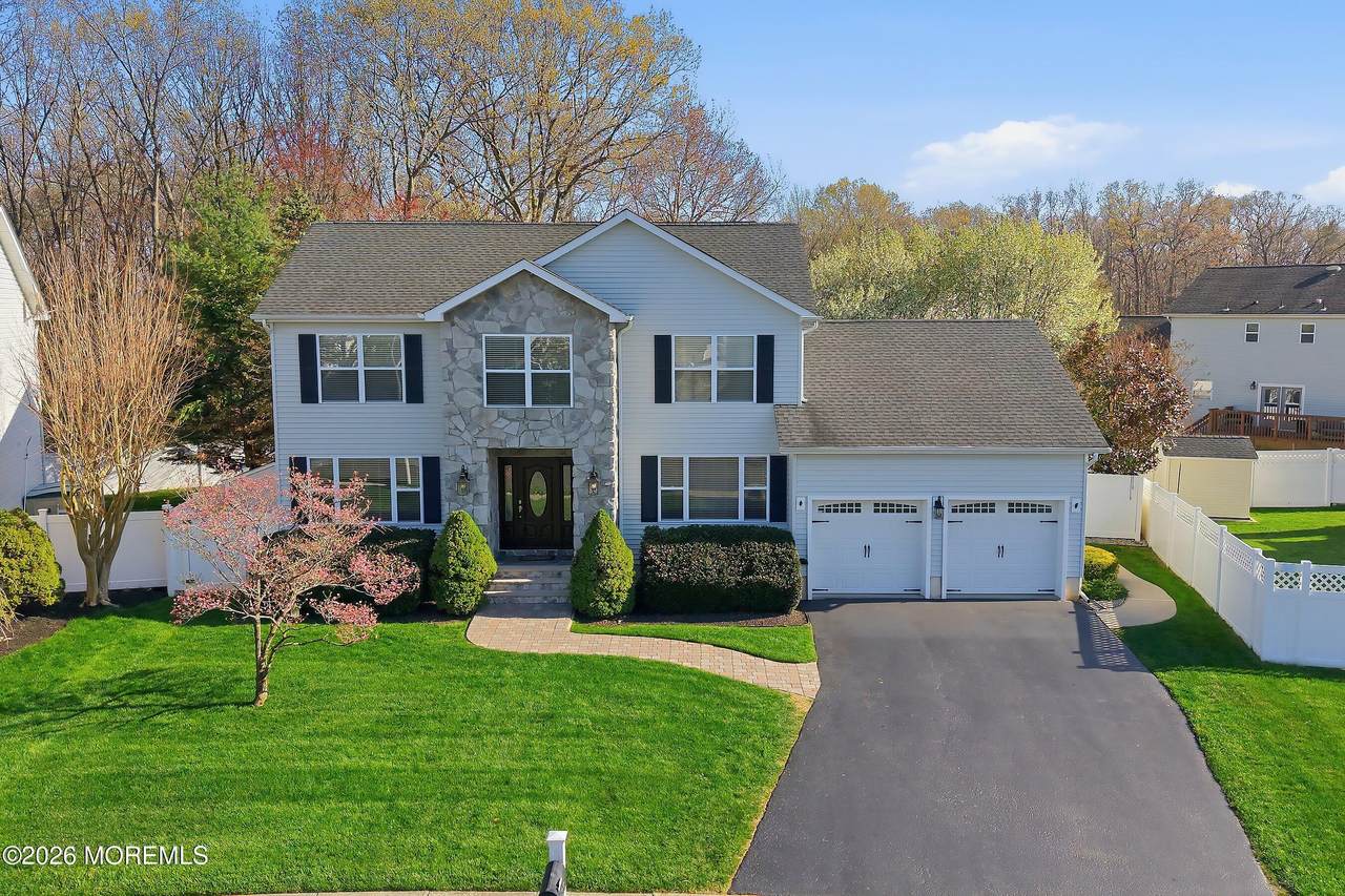 23 Paulette Lane - Photo 1