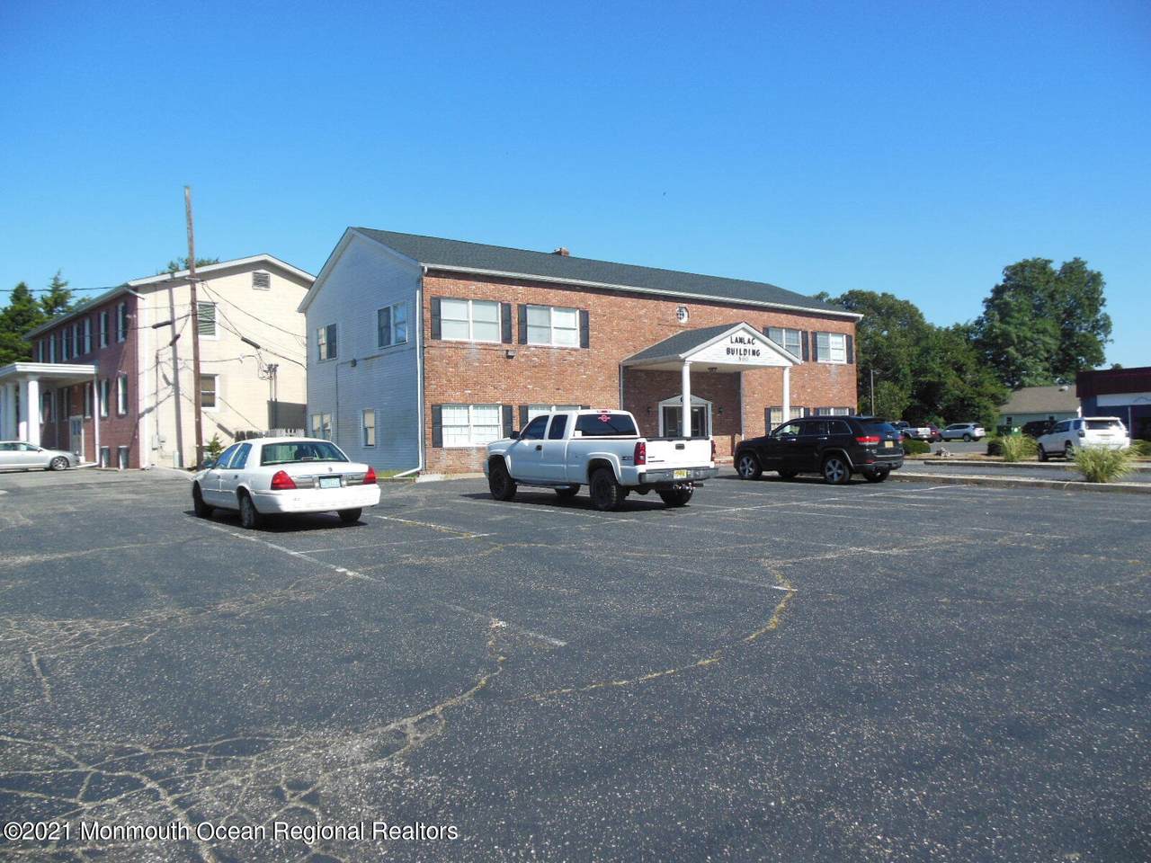 https://bt-photos.global.ssl.fastly.net/monmouth/1280_boomver_1_22610970-2.jpg