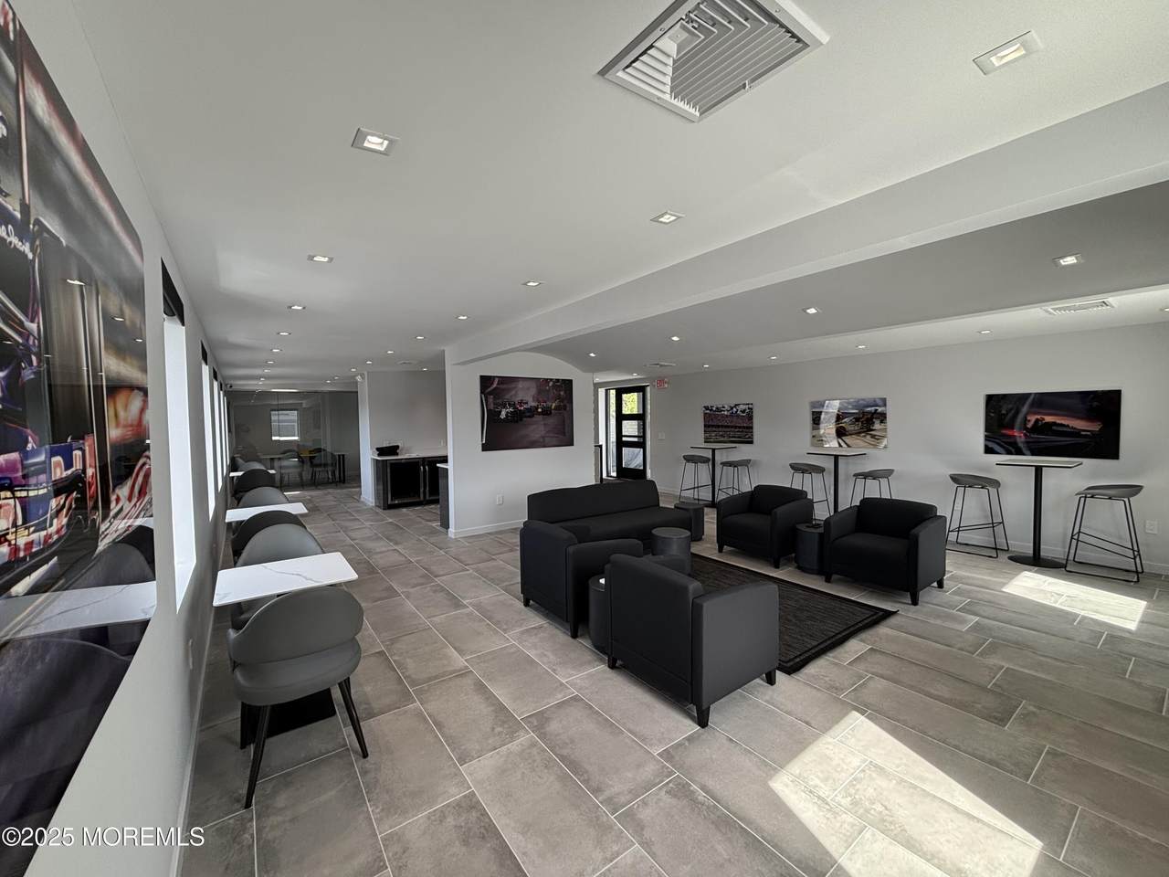 519 Washington Boulevard - Photo 1