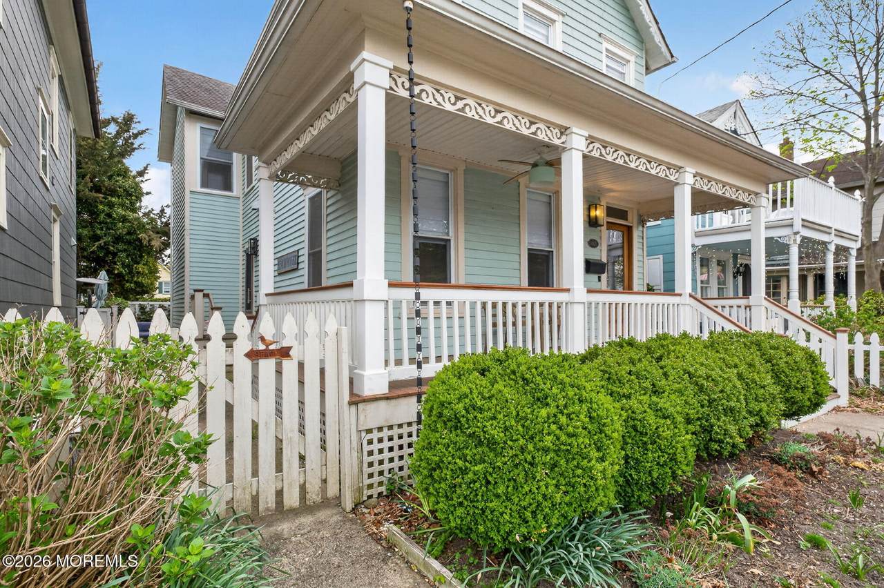 142 Heck Avenue - Photo 1