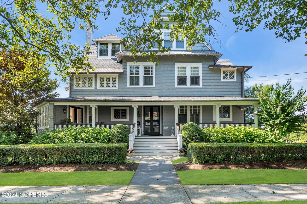 207 Monmouth Avenue - Photo 1